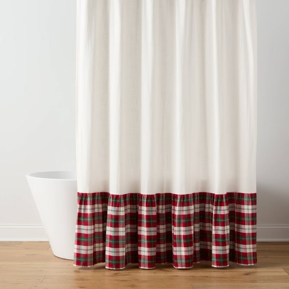 72"x72" nwt Green/Red Plaid Ruffle Christmas Shower Curtain Cream - Threshold